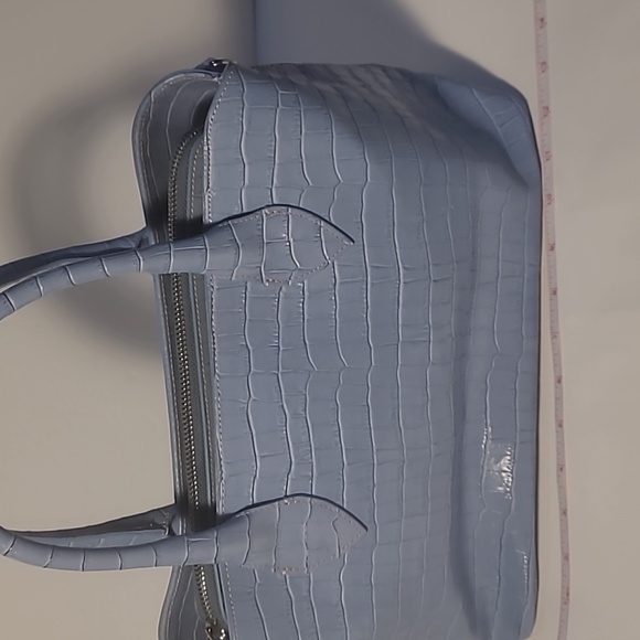 Claudia Firenze Croc Embossed Calf Skin Satchel Handbag - Picture 3 of 9